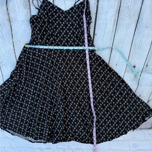 Old Navy Black and White Patterned Dress